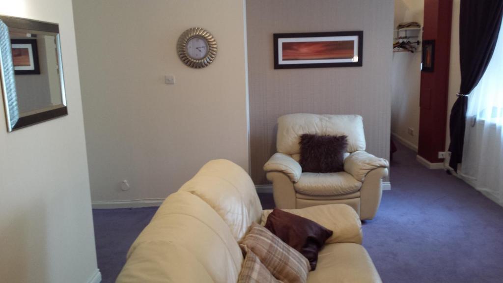 Rosemount Palace Aberdeen Room photo